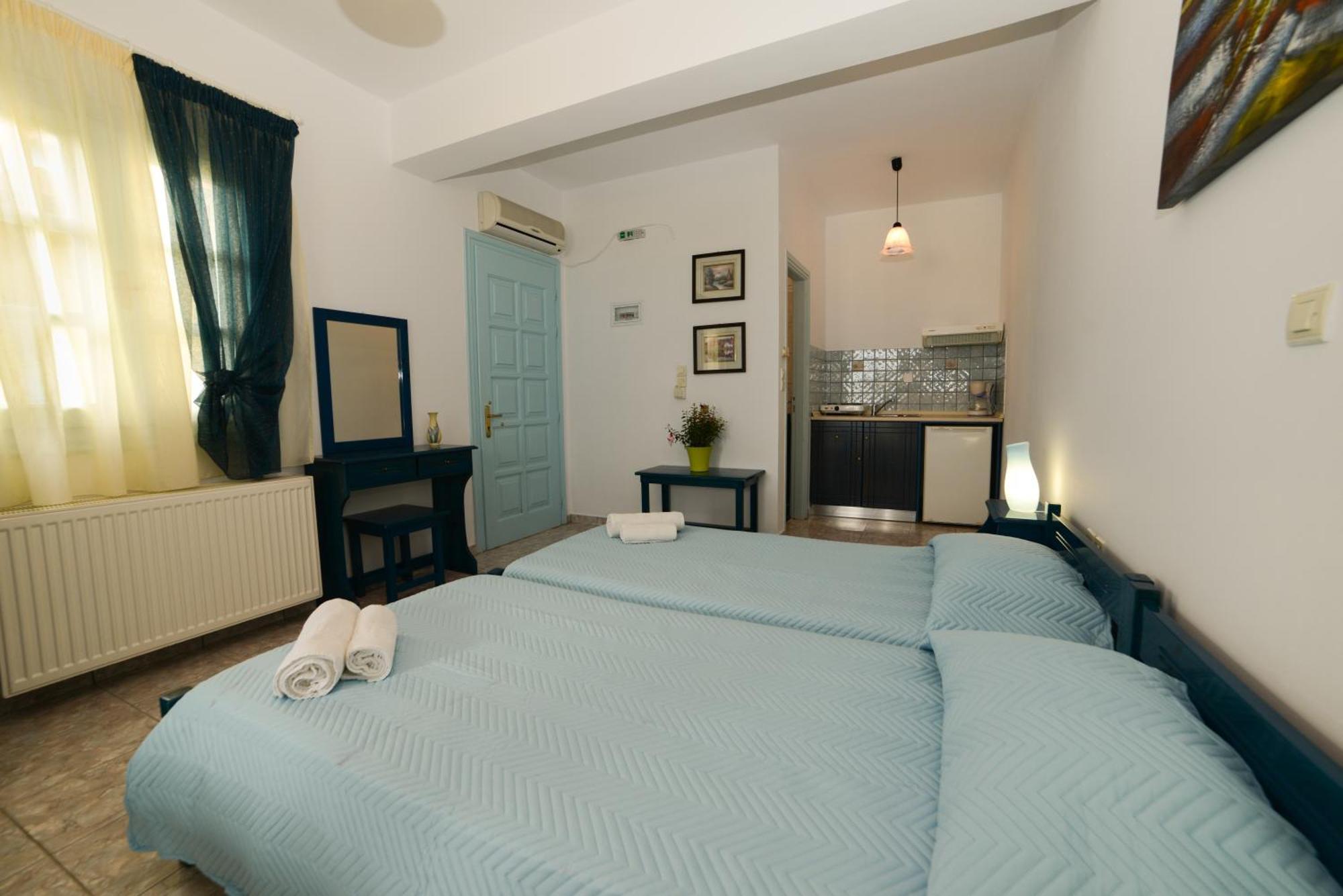 Hotel Dina - Ξενοδοχείο Ντινα Plati  Ruang foto