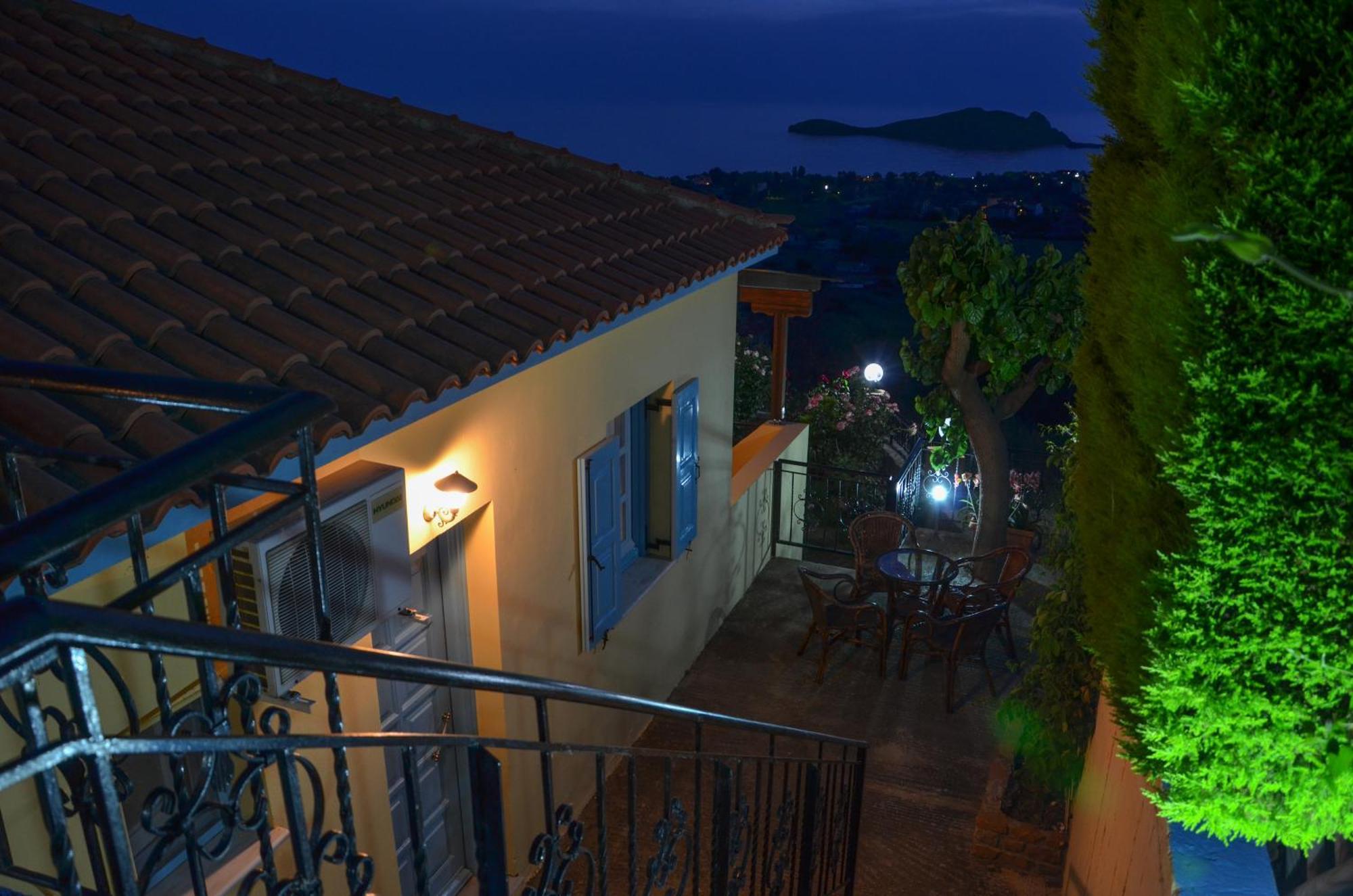 Hotel Dina - Ξενοδοχείο Ντινα Plati  Ruang foto