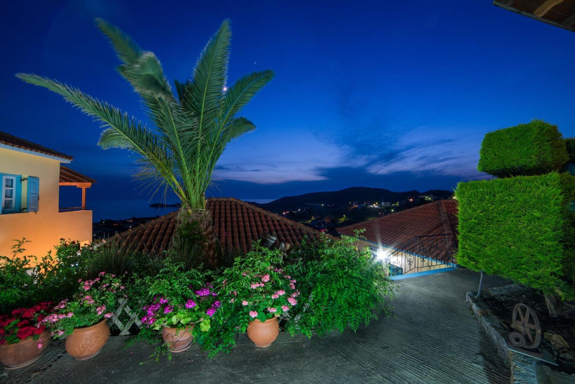 Hotel Dina - Ξενοδοχείο Ντινα Plati  Bagian luar foto